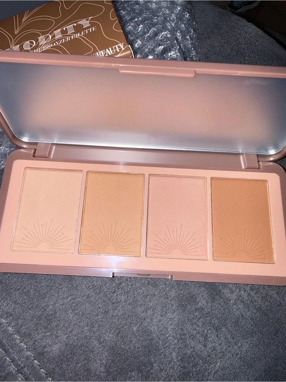 Pinky B Beauty Neutral Peach Bronzer & Contour Palette — Peach Shades